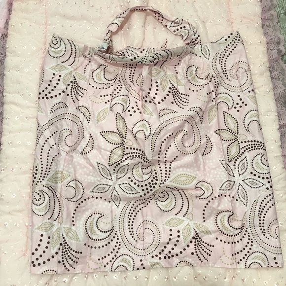 💋SOLD💋 🌻3/20$ Hooter Hiders Nursing Cover - Picture 3 of 4